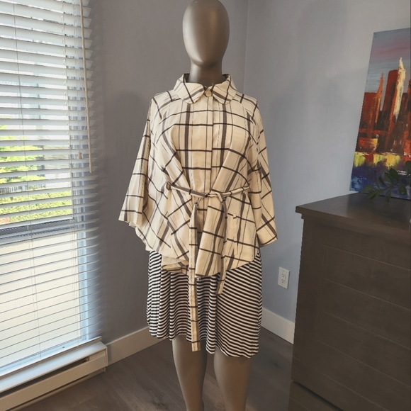 Plaid Cape - Picture 4 of 7